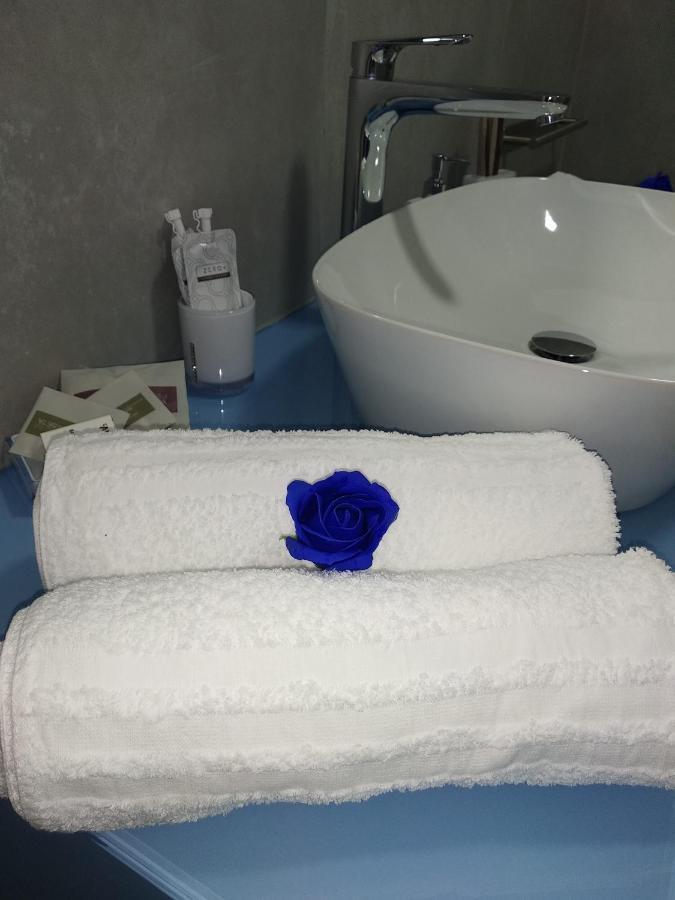 Blue Sky Garda - Zaffiro Apartman Malcesine Kültér fotó